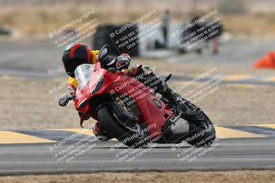 media/Mar-02-2025-Race Pace (Sun) [[8bec80ae00]]/12-Vested (Turn 2) 1111am/